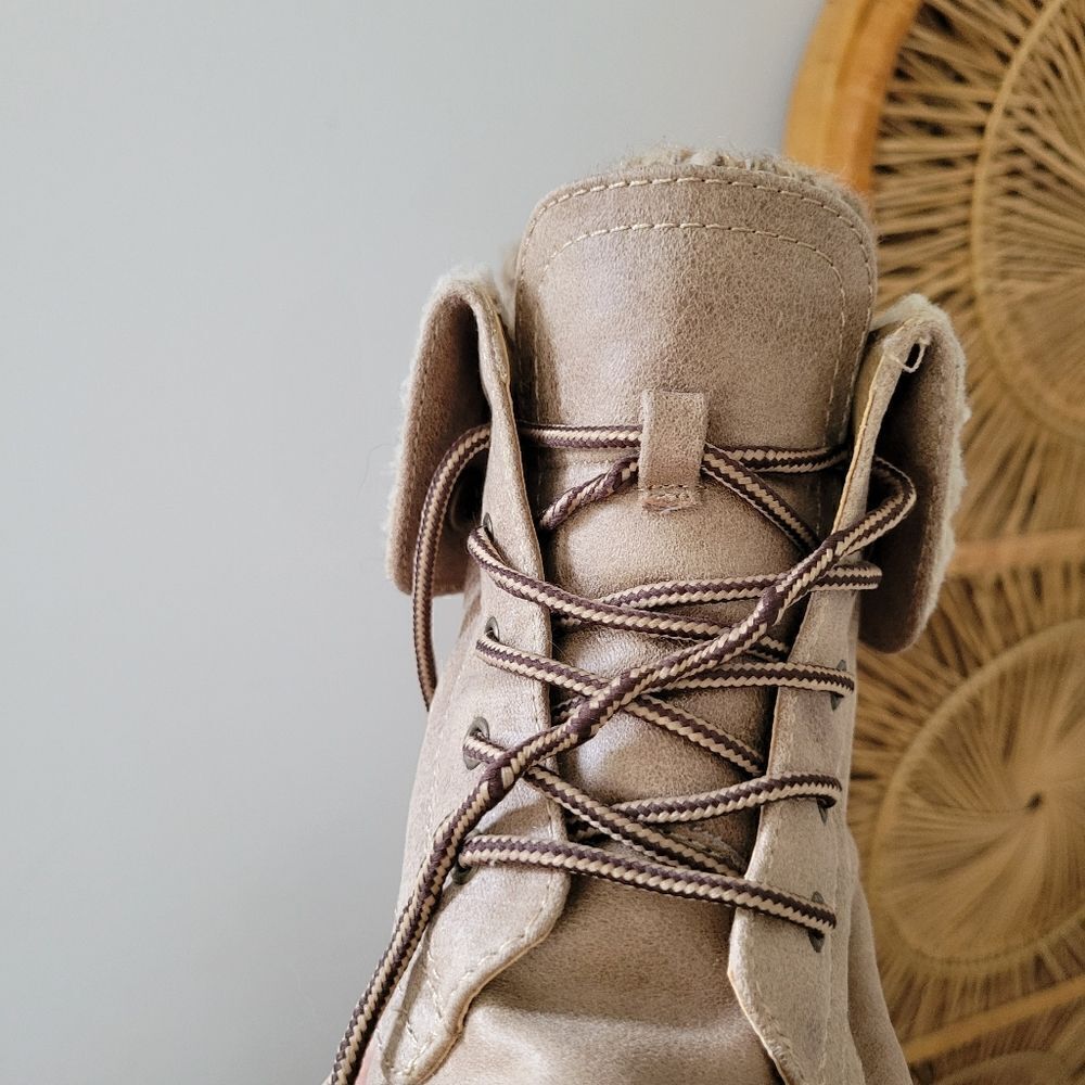Cliffs White Mountain Ankle Boots Tan Sweater Cuff 9M - Picture 2 of 10